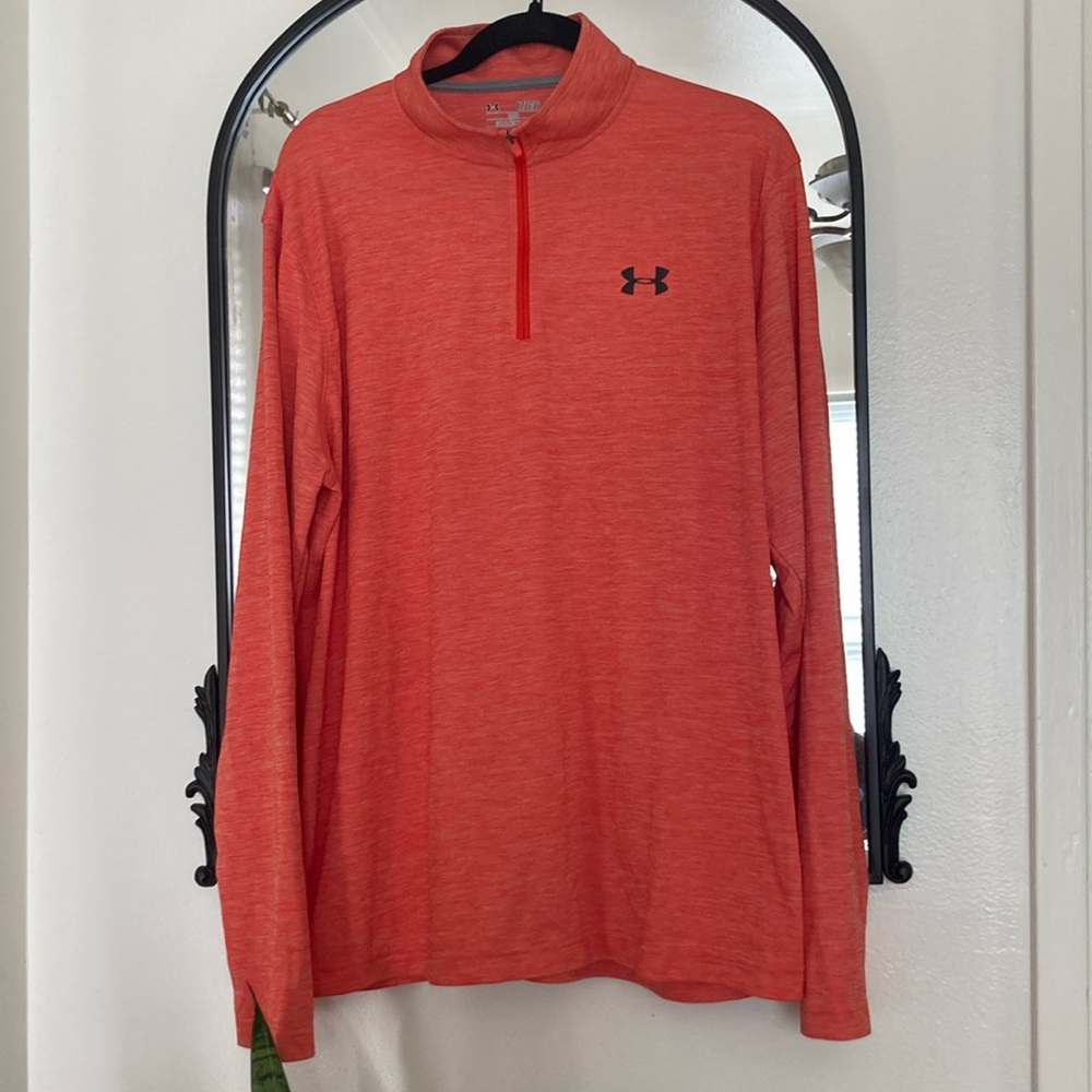 Like New: under armour long sleeve